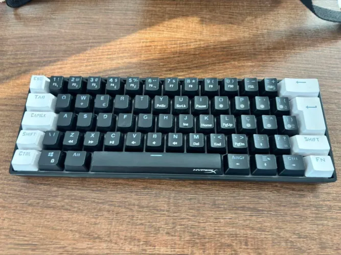 Teclado mecânico 60%