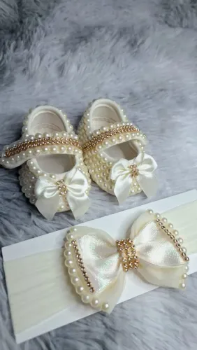 Sapatinhos de bebê menina, a partir de 16 reais