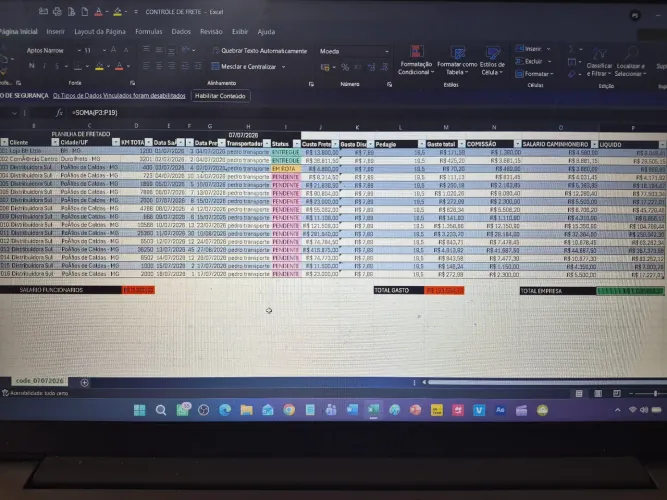 Faço Serviços de Informática!!