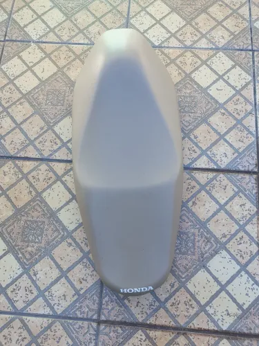 Vendo banco biz 2022 caramelo