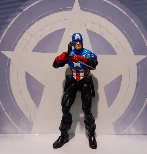 Figura Capitão América Bucky Barnes Sem Escudo Marvel Legends