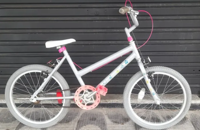 BIKE ARO 20 OTIMA NO PRECINHO