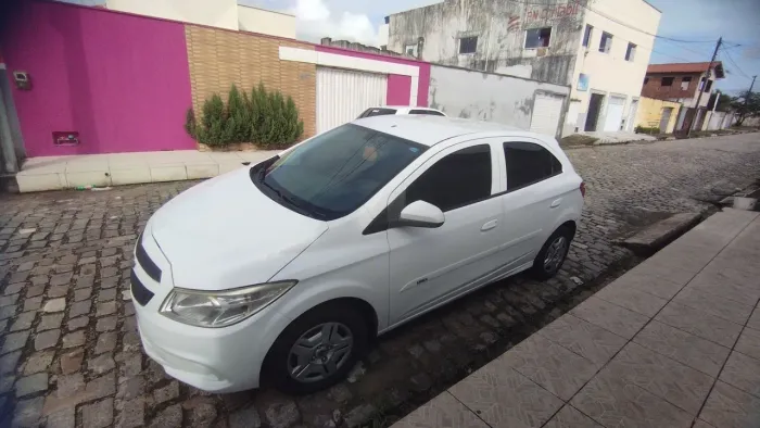 Chevrolet Onix Hatch LS 1.0 8V Flex Power Mec. 4P 2015