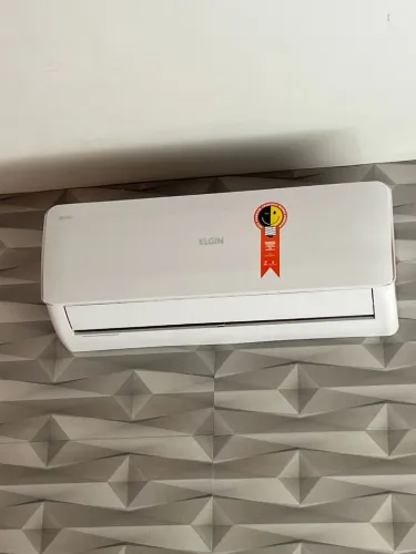 Ar-condicionado elgin 12000 BTUS, muito novo!
