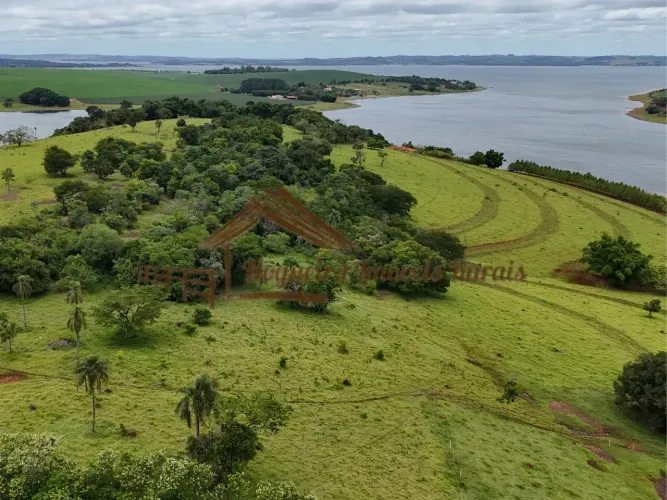 Maravilhoso sítio com 18 alqueires, margem da represa Jurumirim em Avaré-SP