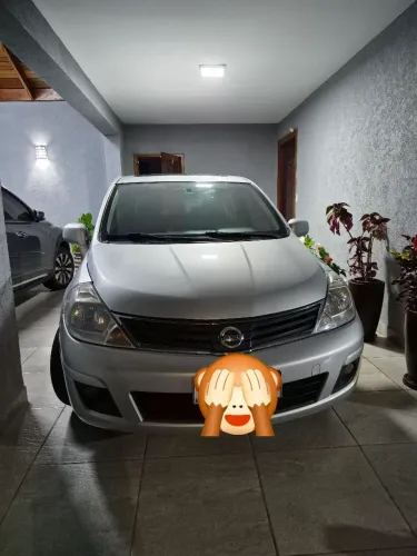 Nissan Tiida SL 1.8/1.8 Flex 16V Aut. 2011
