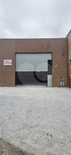"Salão Comercial 280m² c/ Trifásica e Pé-Direito 6m Jd. Moreira"