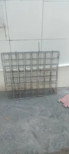 Passeador para galo desmontável.