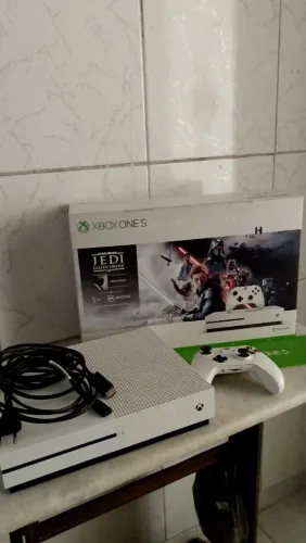 XBOX ONE S 1TB