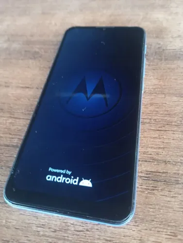 Barato pra vender logo Celular Motorola G20