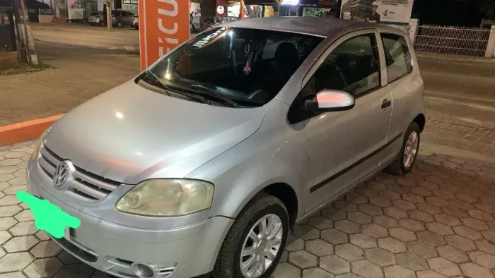 Volkswagen Fox City 1.0mi/ 1.0mi Total Flex 8V 3P 2004