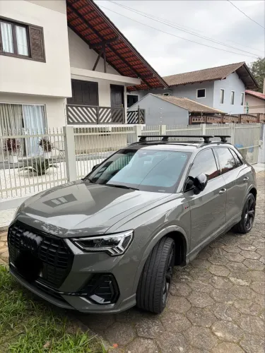 Audi Q3 Perf. Black 2.0 TFSI Tiptr. Quattro 2024