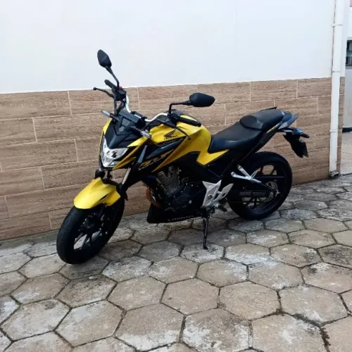 Moto Honda CB 300F ABS Twitter 