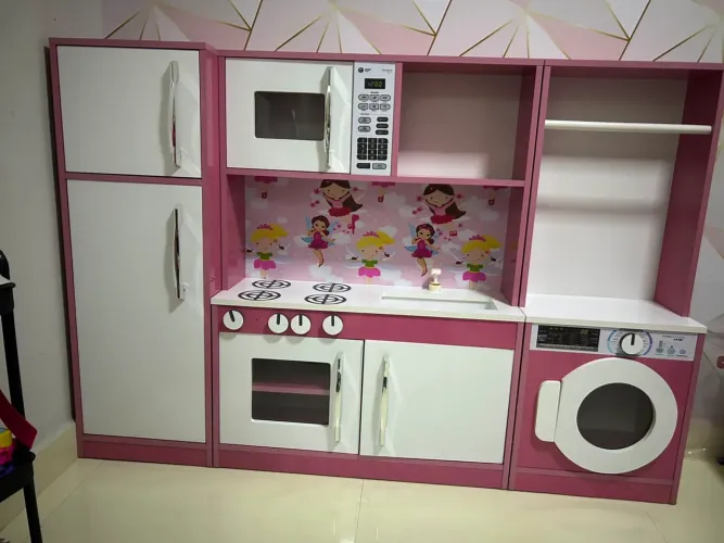 Cozinha/ lavanderia infantil em MDF