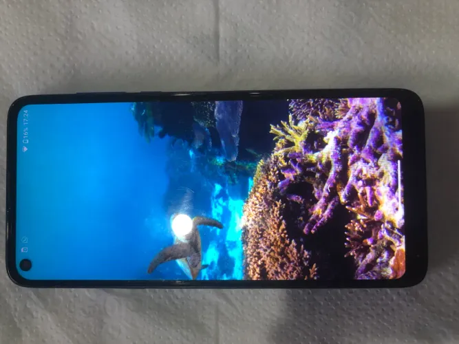 Vendo celular moto g8 azul 64g sem defeitos semi-novo