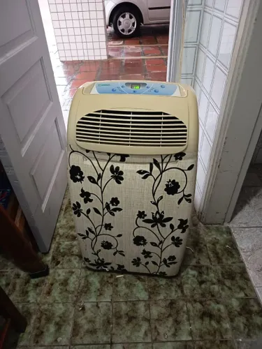 Ar condicionado Ariagel ag100 10.000 btus
