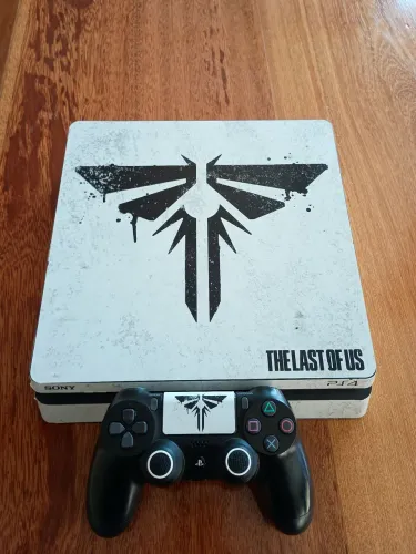 PS4 SLIM 50 JOGOS INCLUSO, aceito trocas