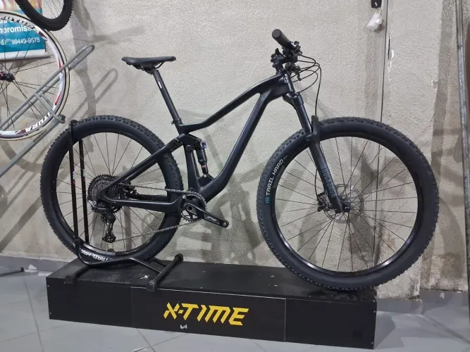 MTB bike full suspenssion carbono 