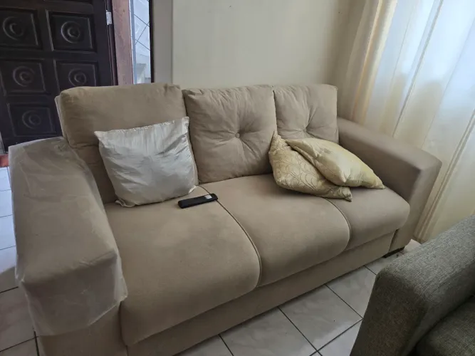 Sofá , 3 lugares !! Oportunidade!!
