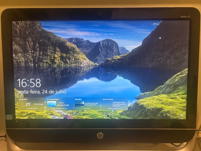 Computador All in One HP Pavilion 23? Full HD - i5, 8GB, SSD, 480GB