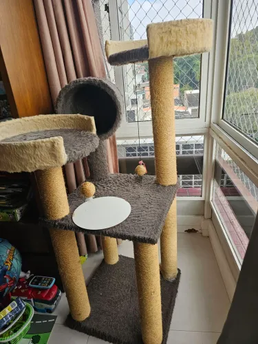 Arranhador de gato grande (usado)
