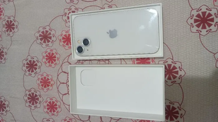 iPhone 13 novíssimo