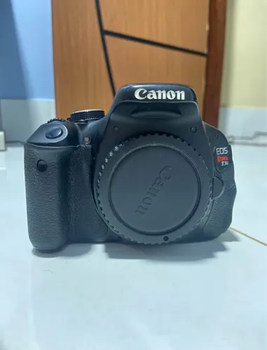 Canon EOS Rebel T3i / 600D + Bateria + Carregador + Cartão