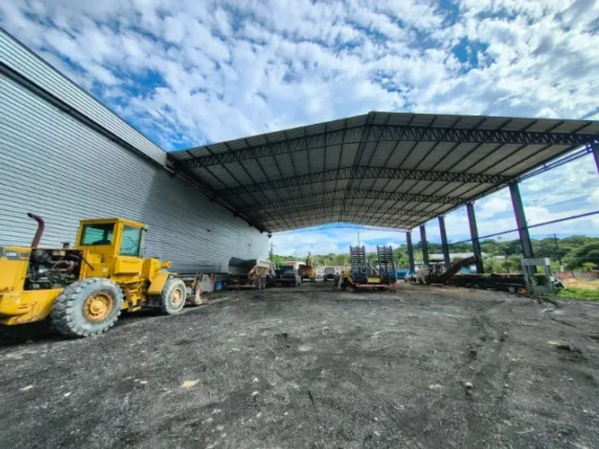 Galpão/Armazém 1.800m² com Patio proximo ao Detran Torquato