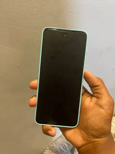 Vendo celular Moto E40 em perfeitas condições detalhe a lanterna não está funcionando 
