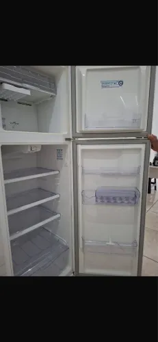 Desapego! ? Vendo Geladeira Electrolux Duplex Branca 261L - Modelo Frost Free