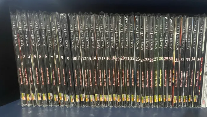 Coleção Completa Attack on Titan (Shingeki no Kyojin) - 1 ao 34 + Extras