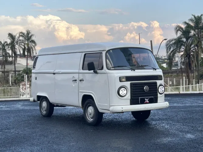 Volkswagen Kombi Lotação 1.4 MI Total Flex 8V 2011