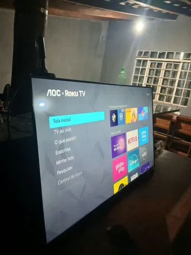 Vendo tv smart seminova 6 meses de uso