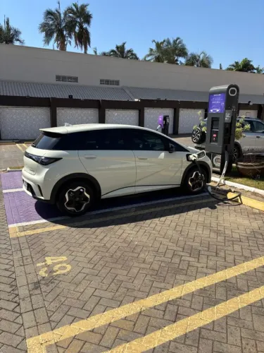 BYD Dolphin EV (Elétrico) 2026