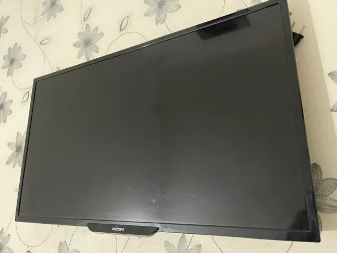 TV LED 32 Philips 32PHG4900/78 ? Usado, excelente estado ? Retirada BH