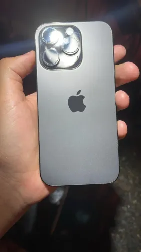 iPhone 14 Pro em estado de zero 