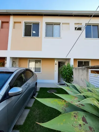 IVS IMOBILIARIA ALUGA DUPLEX NO CONDOMINIO GRAND FAMILY EM VARGEM PEQUENA