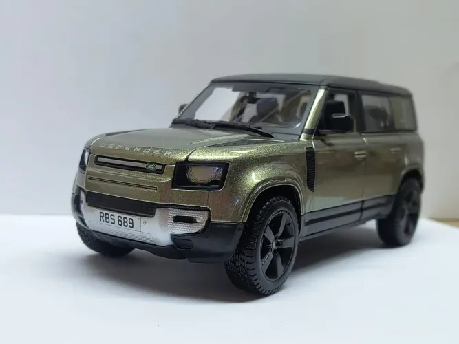 Jeep Defender Burago Escala 1:24