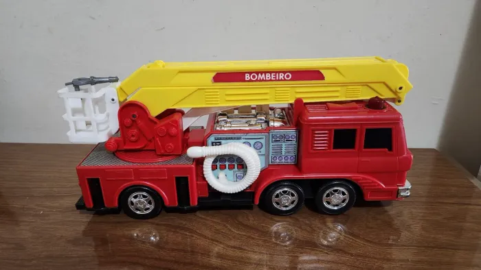 Carrinho Caminhão Bombeiro Estrela Anos 80 Bate e Volta