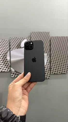 IPHONE 15 PRETO de 128 GB SEMINOVO 