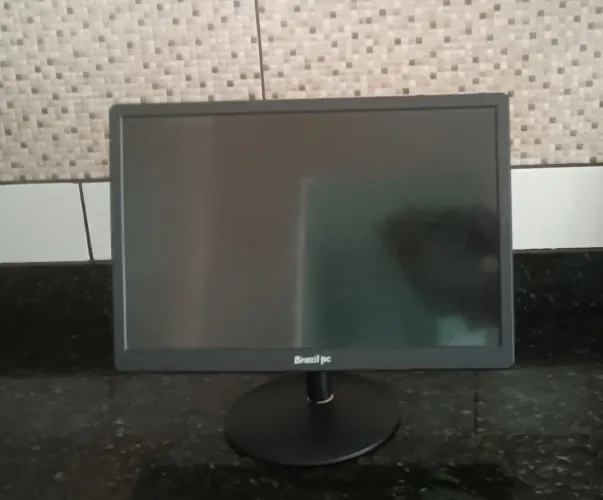 Vende-se munitor para PC