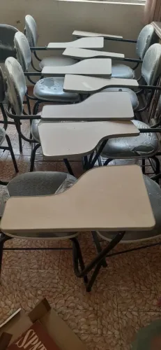 Cadeiras escolar