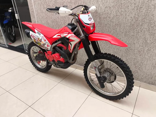 CRF 250f excelente estado cheia de acessórios