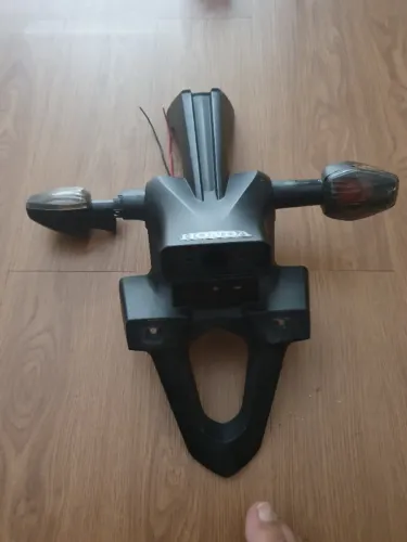 Paralama traseiro hornet original