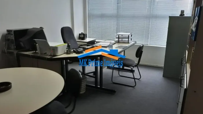 Sala Comercial com 30m² e 1 Vaga Santo Amaro/SP.
