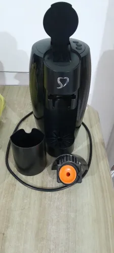 Cafeteira 3 corações em estado de nova !