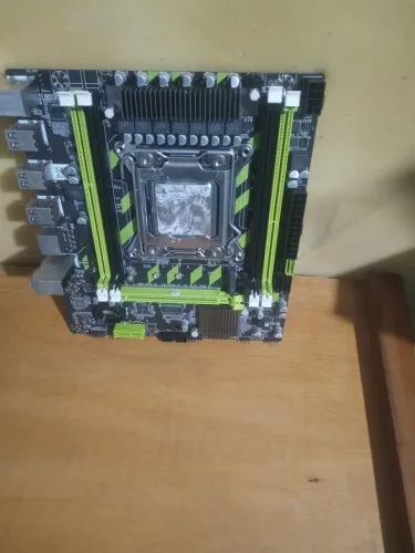Xeon E5 2650 v2