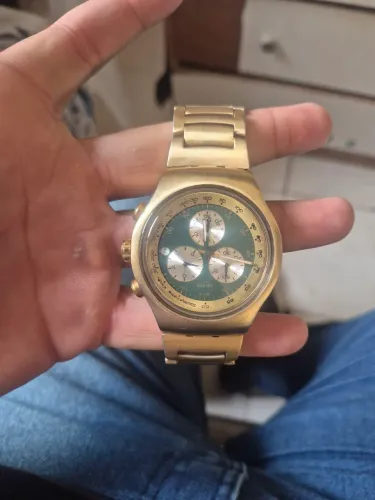 Swatch cara verde pegando td