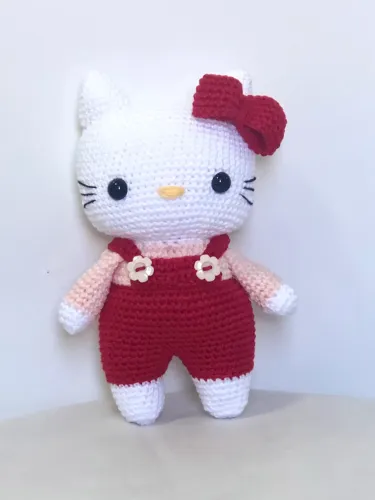 Boneco/Pelúcia Hello Kitty em amigurumi novo