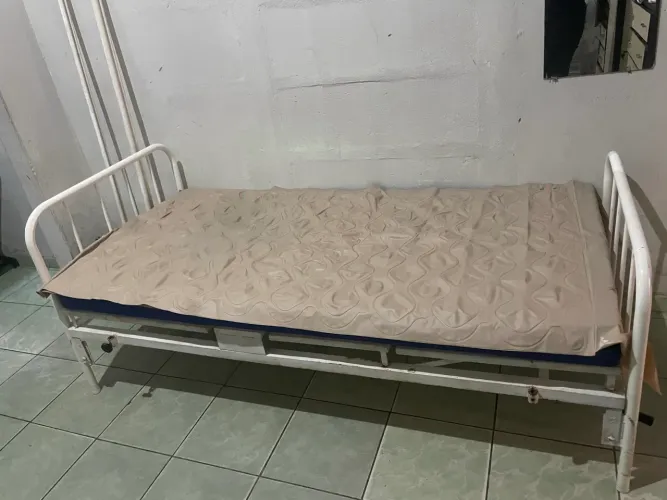 Cama hospitalar